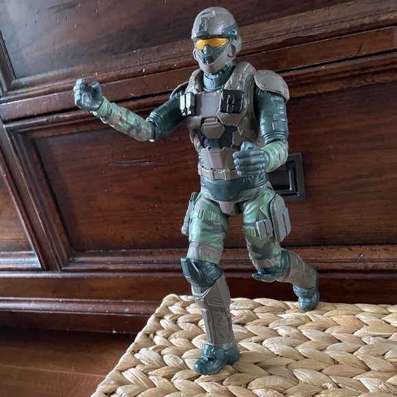 Halo Army camo large action figure - Picture 2 of 6